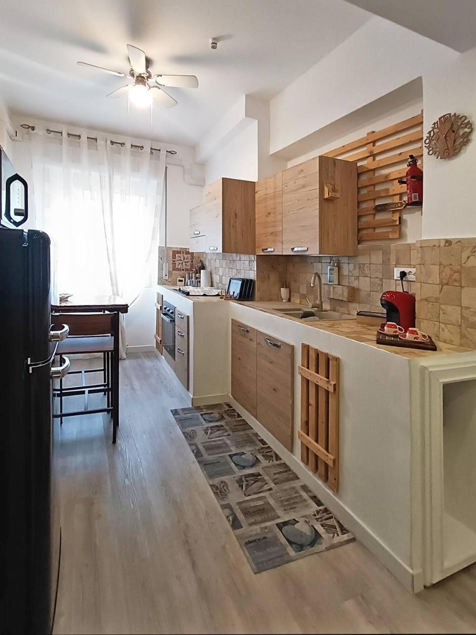 Genova Center Apartment - San Martino Eksteriør bilde