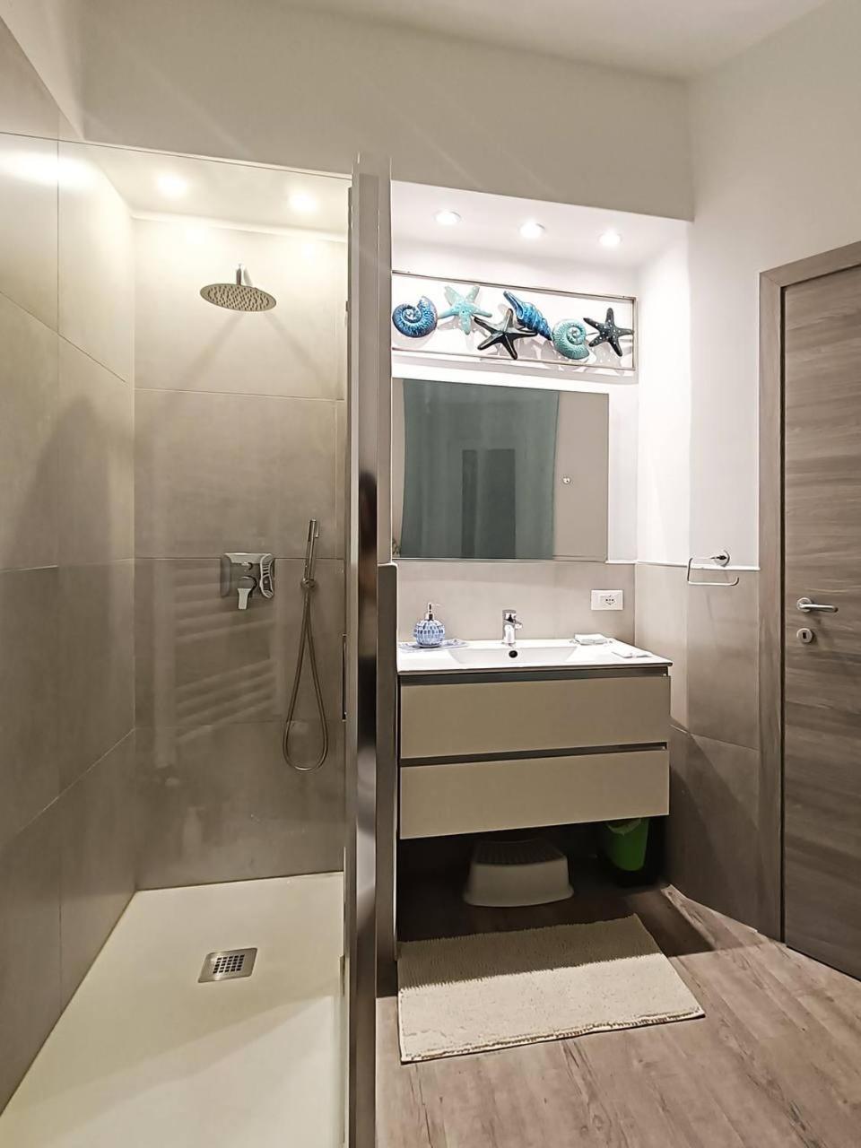 Genova Center Apartment - San Martino Eksteriør bilde